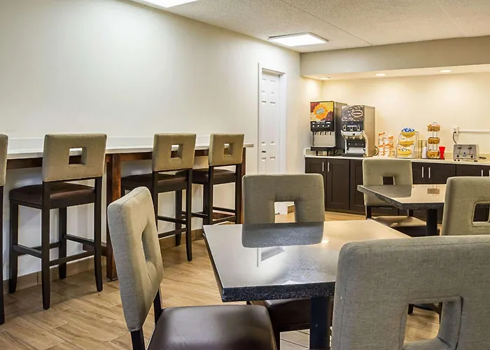 Quality Inn & Suites Clackamas - Portland