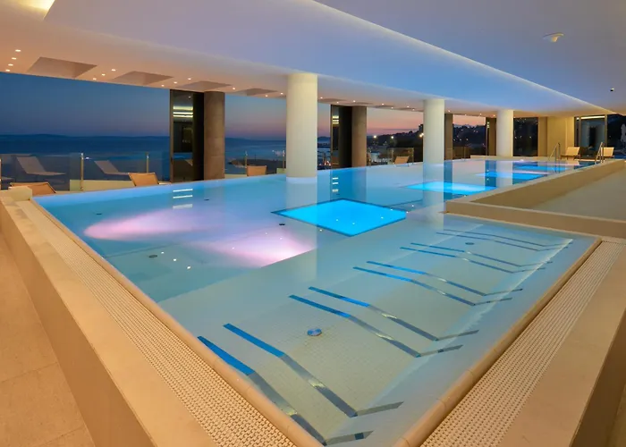 Amphora Hotel