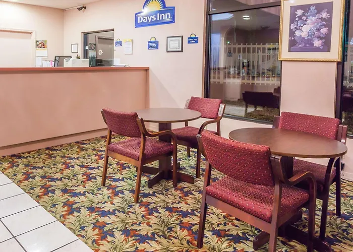 Days Inn By Wyndham Jackson