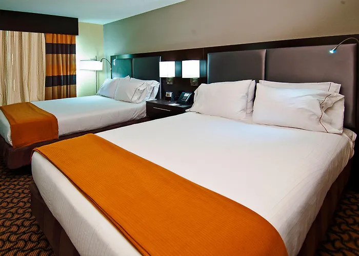 Holiday Inn Express & Suites Jackson/Pearl International Airport