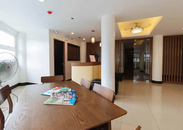 Reddoorz Plus At Edsa Congressional