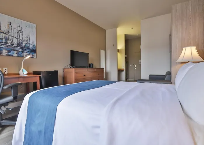 Comfort Inn & Suites