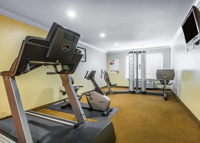 Quality Inn & Suites Bell Gardens-Los Angeles