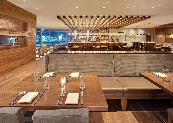 Crowne Plaza Hotel Glen Ellyn/Lombard By Ihg