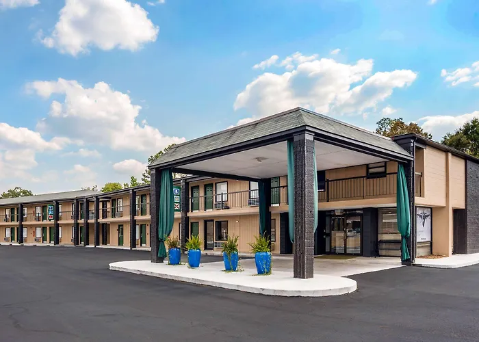 Econo Lodge Inn & Suites Fort Rucker
