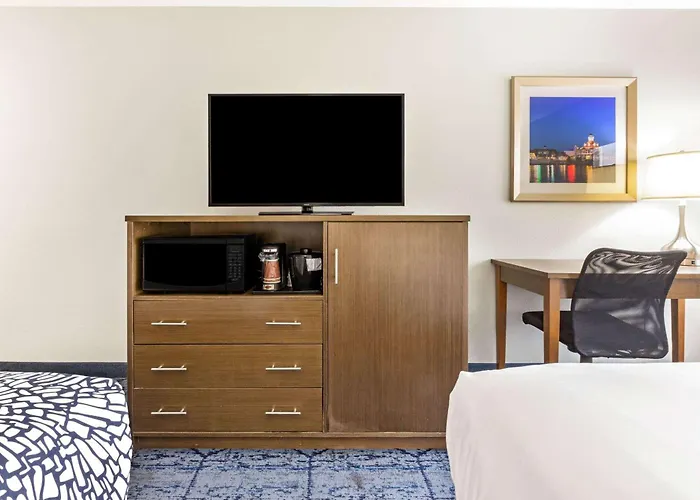 La Quinta By Wyndham Ne Long Beach/Cypress