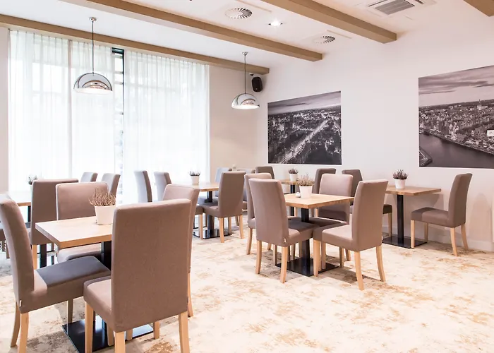 Hotel Platan