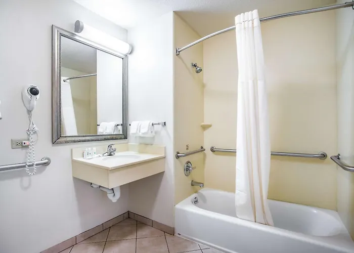 Quality Inn Parsons North