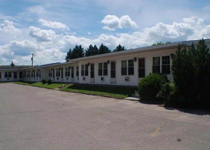 Blue Bird Motel & Restaurant