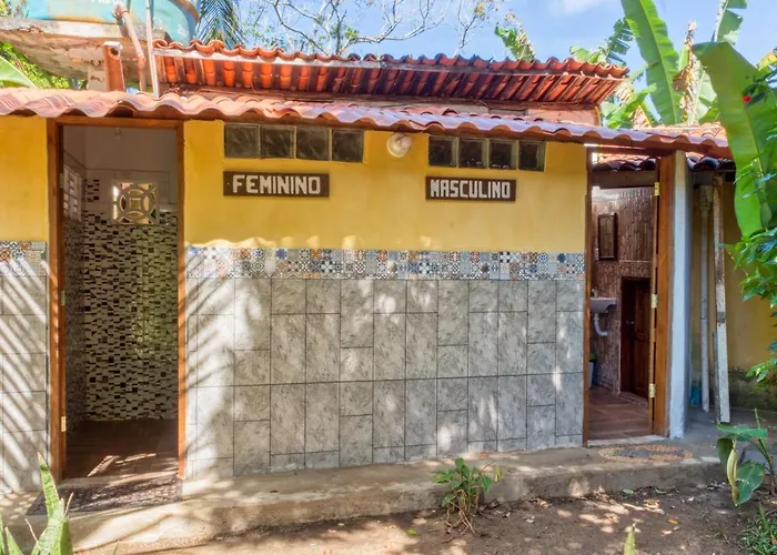 Navio Hostel & Camping