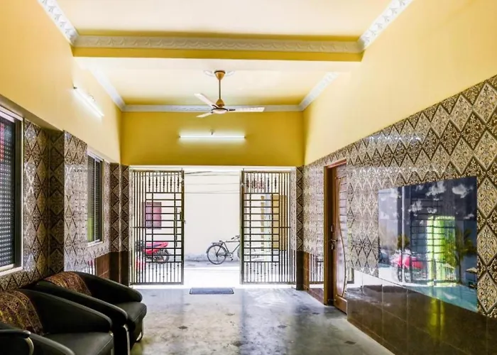 Goroomgo Neelachal Holiday Nibasa: Beachside Retreat in Puri