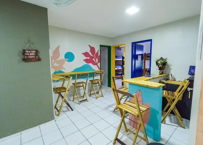 Aloha Hostel Pinhoes