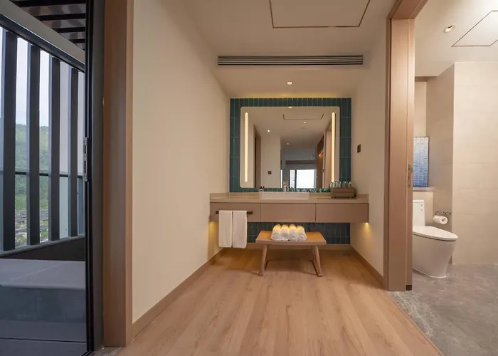 Holiday Inn Express Tengchong Hot-Spring By Ihg