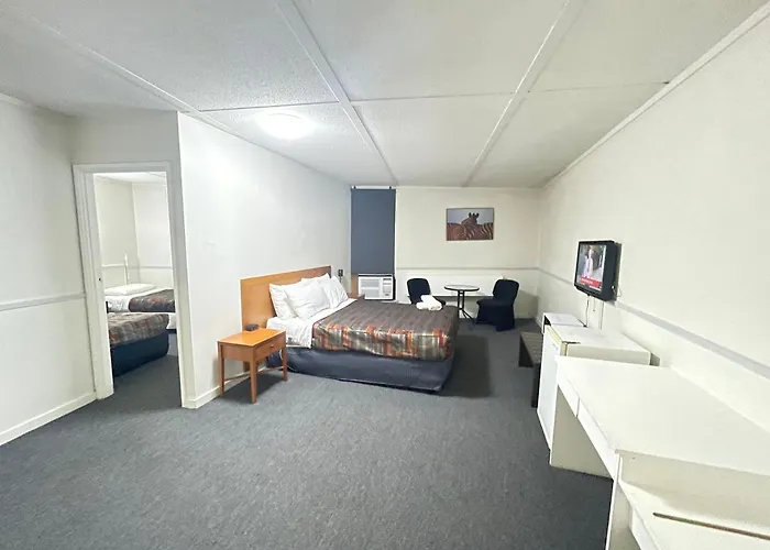 Parkside Inn Motel