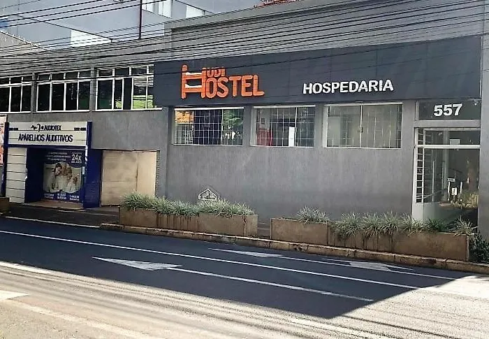 Udi Hostel Hospedaria