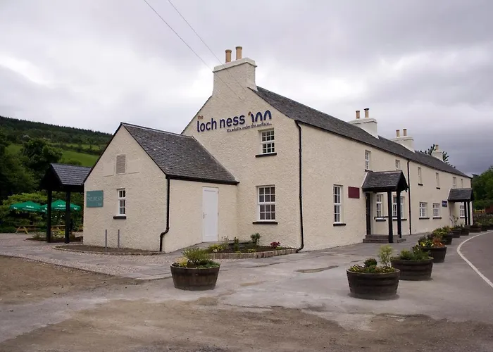 Loch Ness Bunk Inn