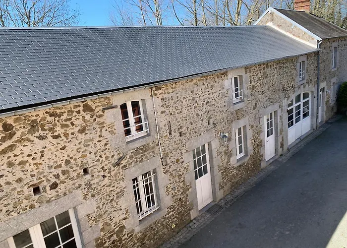 Gites Grands Groupes - Chateau Des Forges Gouville