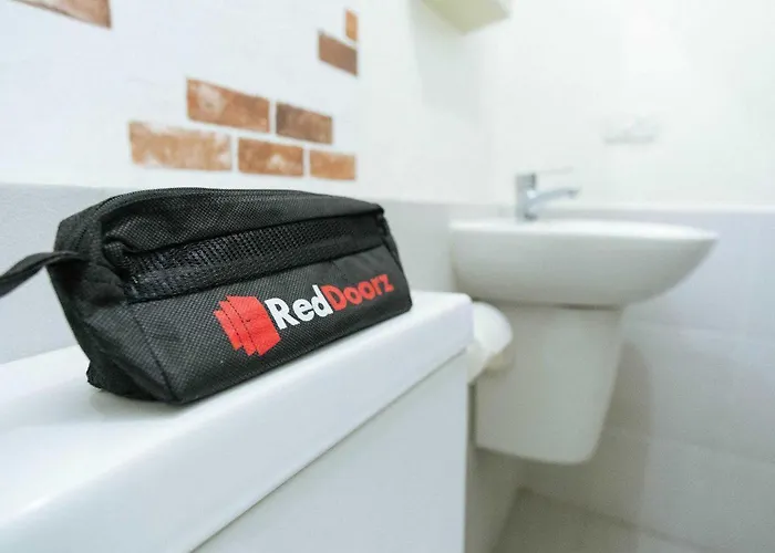 Reddoorz At Hotel Rumberpon Sorong