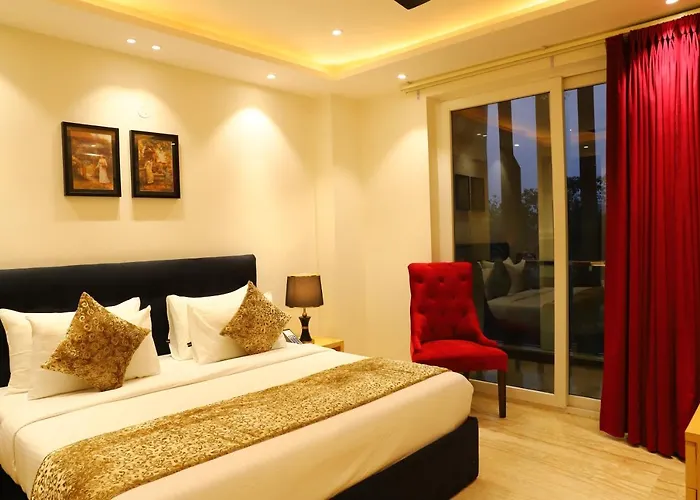 Hotel Malbork Inn Rajouri Garden Delhi - Couple Friendly Local Ids Accepted New Delhi