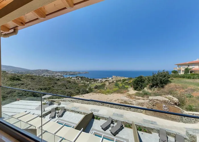 Spiros-Soula Thematic Suites