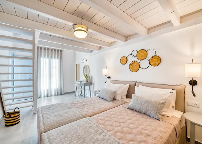 Lumiere Spetses