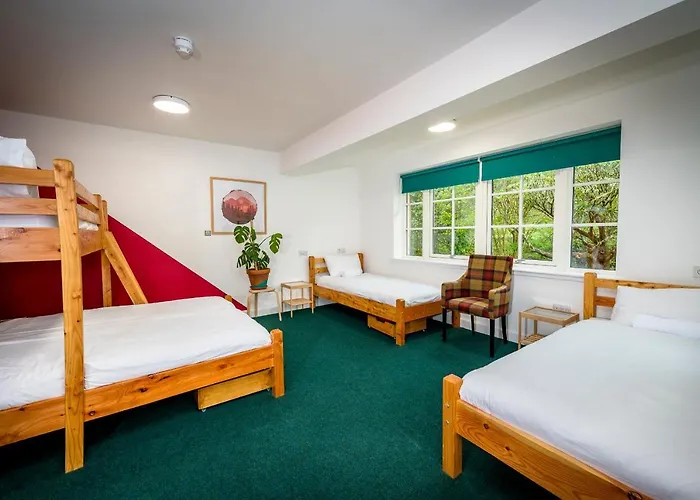 Loch Ness Bunk Inn
