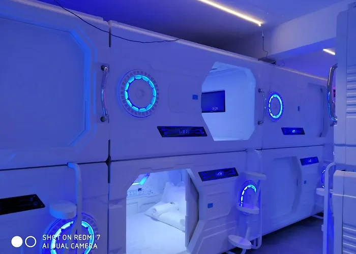 Galaxy Pods Capsule Hotel Boat Quay