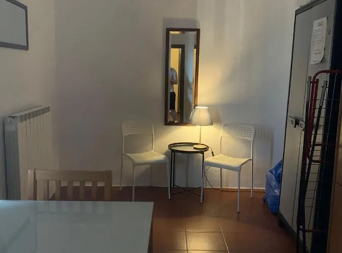 Short Stop Room