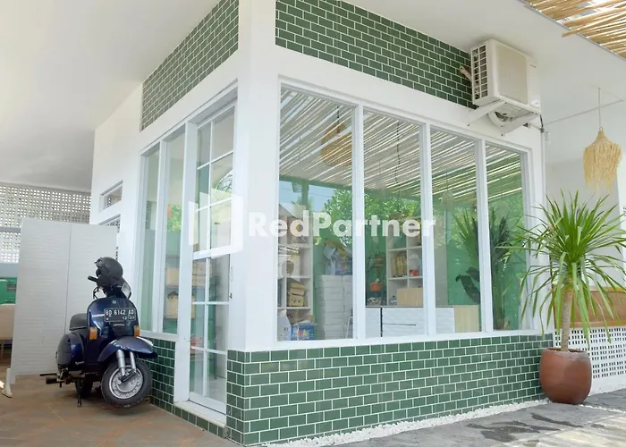 Pringgading Surf Camp Bengkulu Mitra Reddoorz