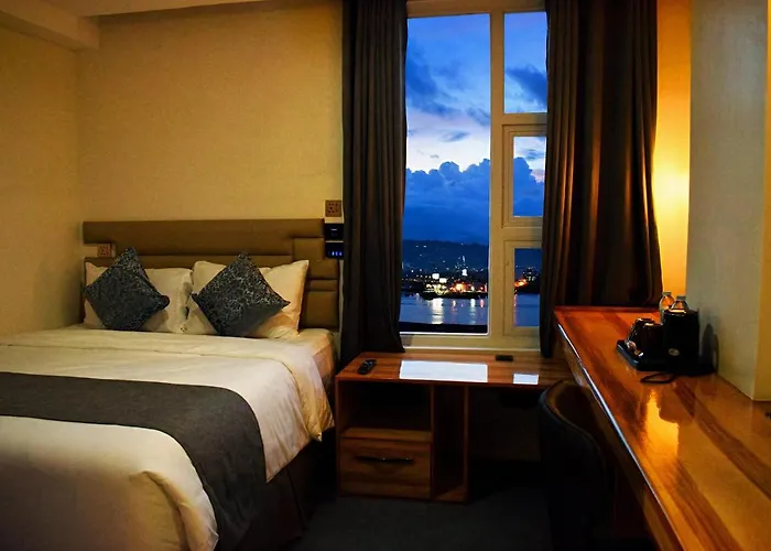 Sempre Premier Inn - Mactan Airport Hotel