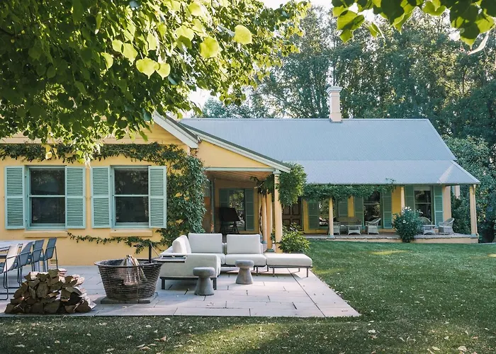 Mona Farm