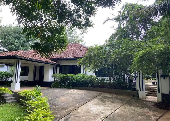 Clover Grange Home Stay