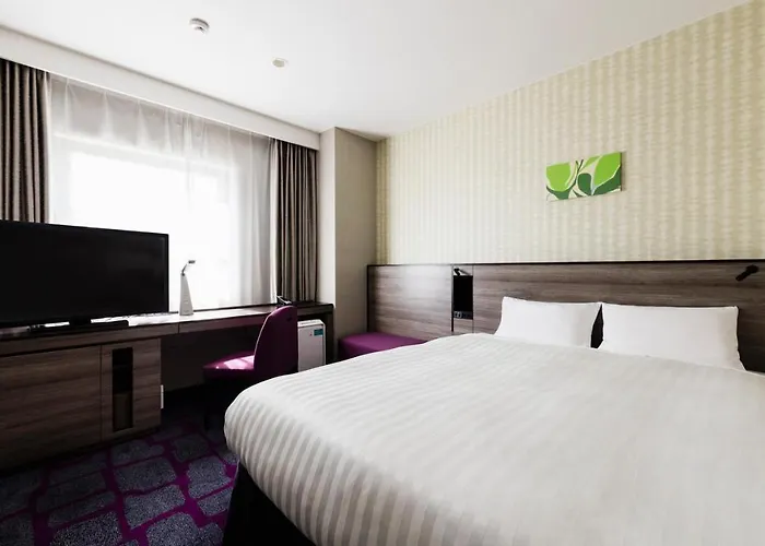Jr-East Hotel Mets Urawa