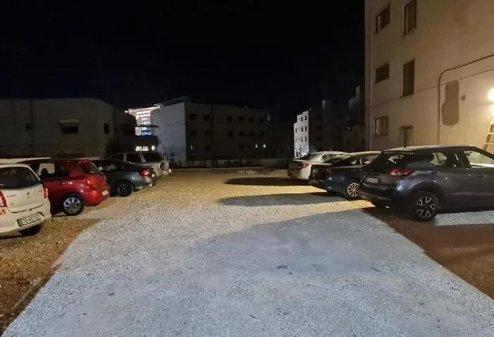 Black Iris Hotel II