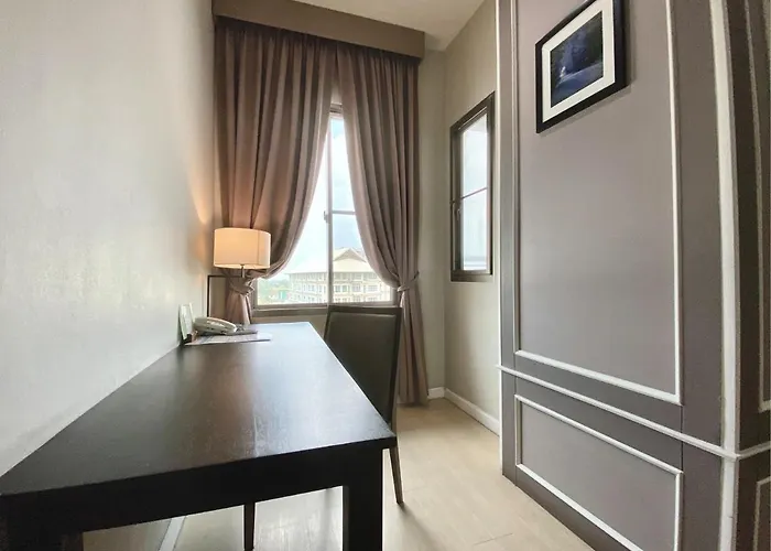J Park Hotel - Sha Extra Plus