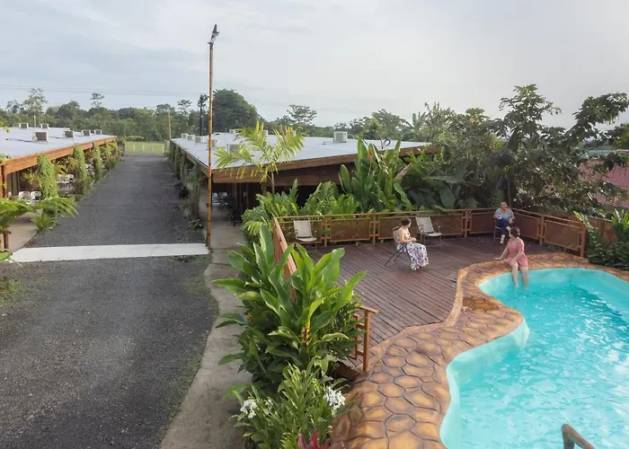 Cabanas Del Rio