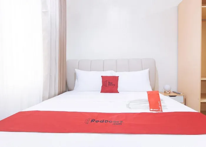 Reddoorz Plus @ Cuarto Verde Staycation