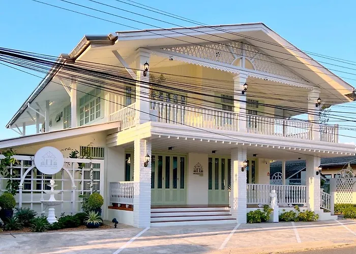 Zane Balcony House Ranong Hotel เซน บัลโคนี่ เฮ้าส์ ระนอง