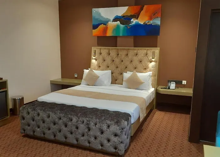 Viluxey City Hotel