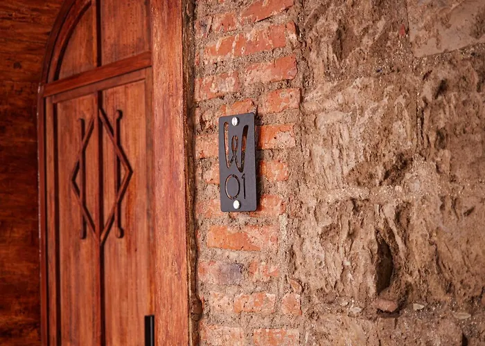 Wanderlot - Hotel Plaza Central