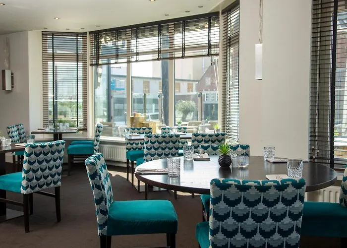 Golden Tulip L Escaut