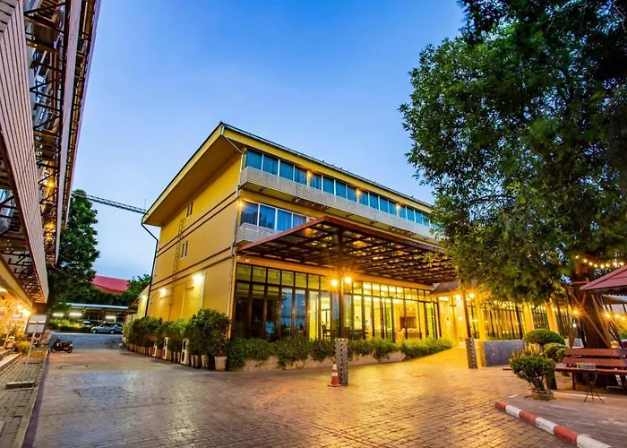 Sea Paradise Hotel Sattahip