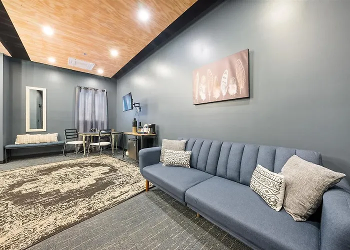 Indigo Pass Boutique Hotel