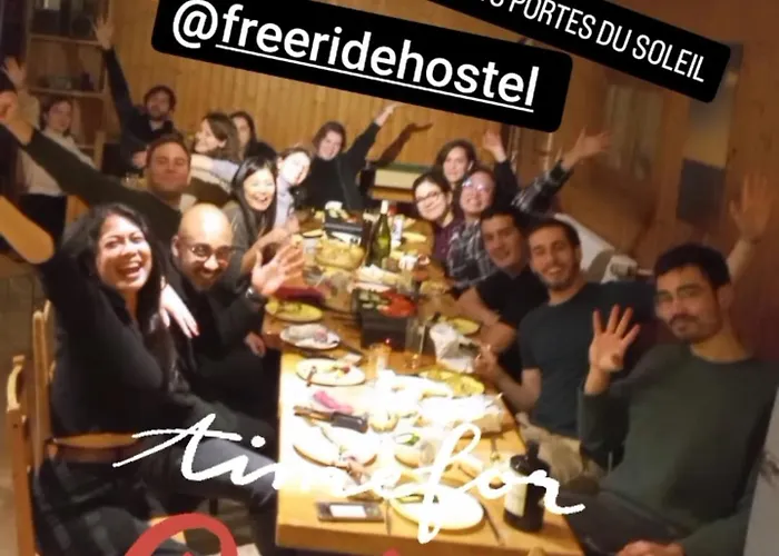 Freeride Hostel Restaurant & Camps