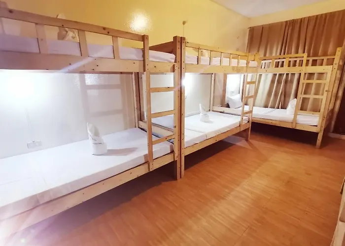Coron Town Travellers Inn