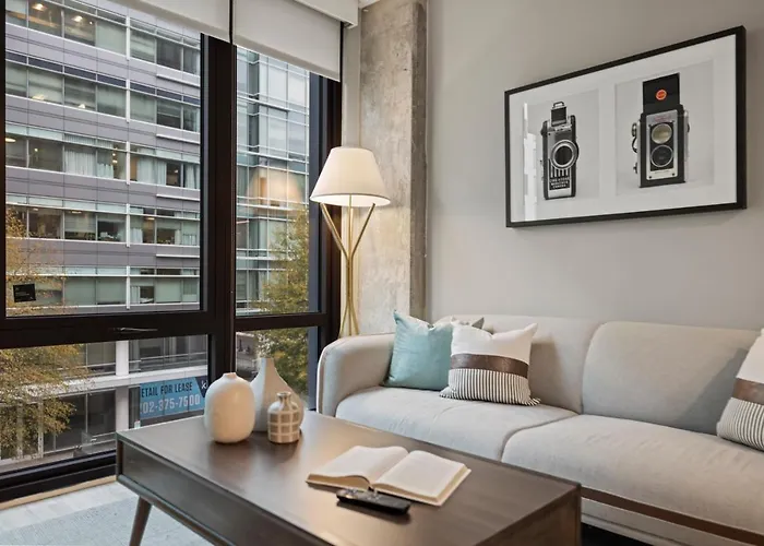 Coda On Half, A Placemakr Experience - Navy Yard