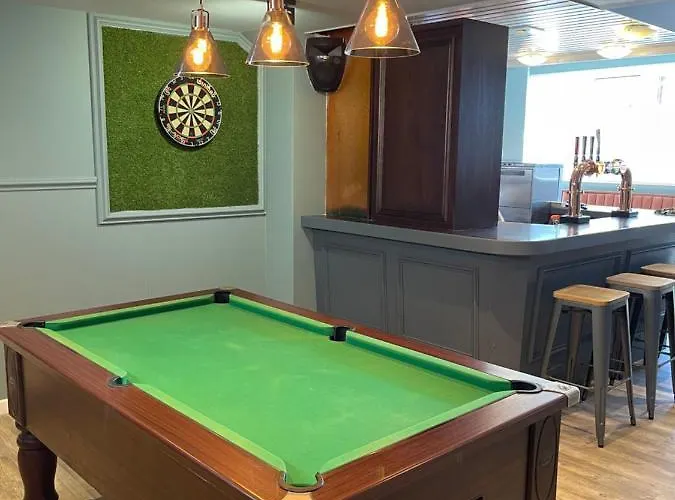 Waverley Hotel