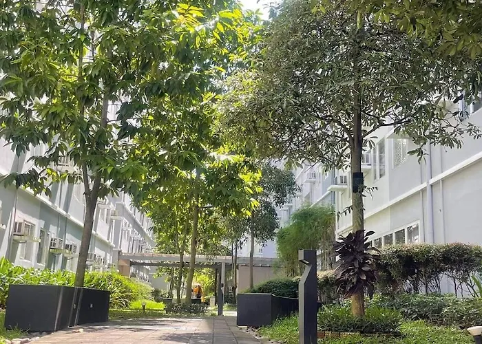 Anne & Gie Rental In Trees Residences