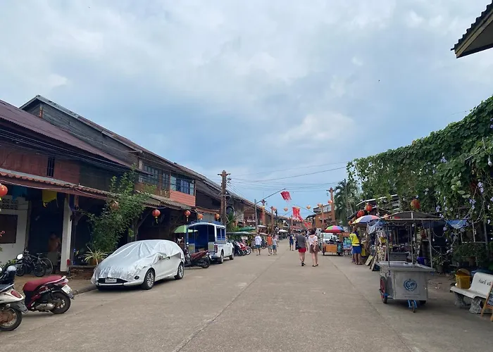 Malee Sirin Old Town