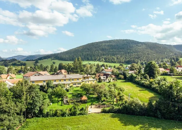 Gasthof Pension Schmirl